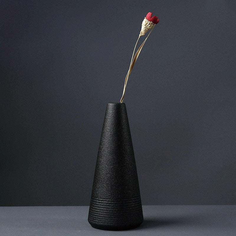 Black Ceramic Japanese-Style Small Vase Tabletop Ornament